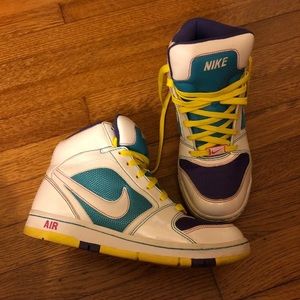 Nike air women’s sneakers size 7.5